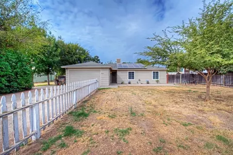 11224 Iowa St, Madera, CA 93636 photo 1