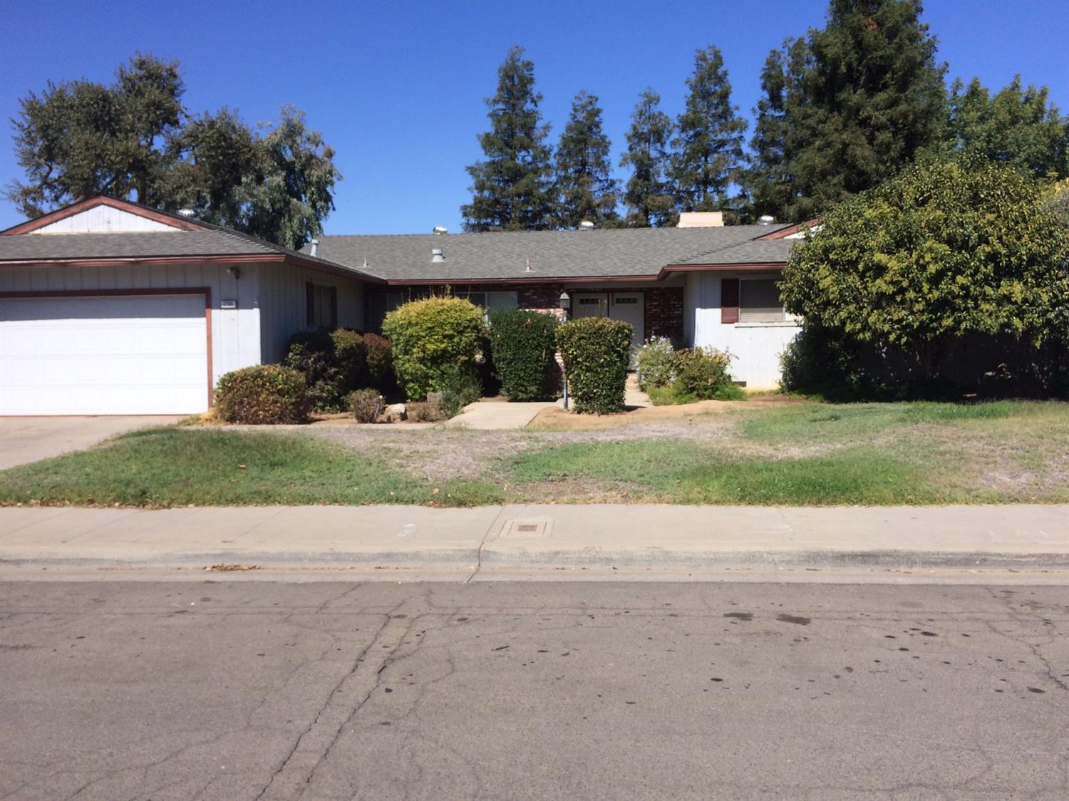 1731 Robinwood Ave, Clovis, CA 93611 photo 1