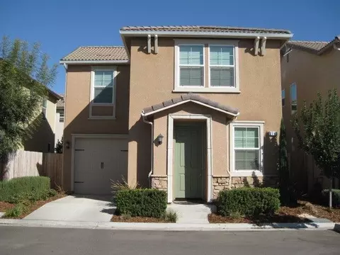 1515 N Piccadilly Ln, Clovis, CA 93619 photo 1