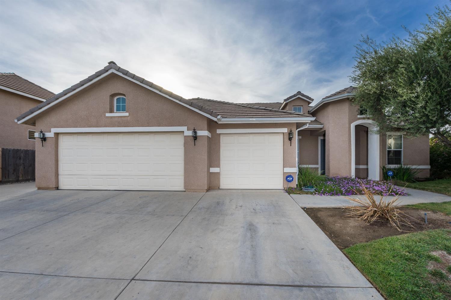 1950 N Duke Ave, Clovis, CA 93619 photo 1