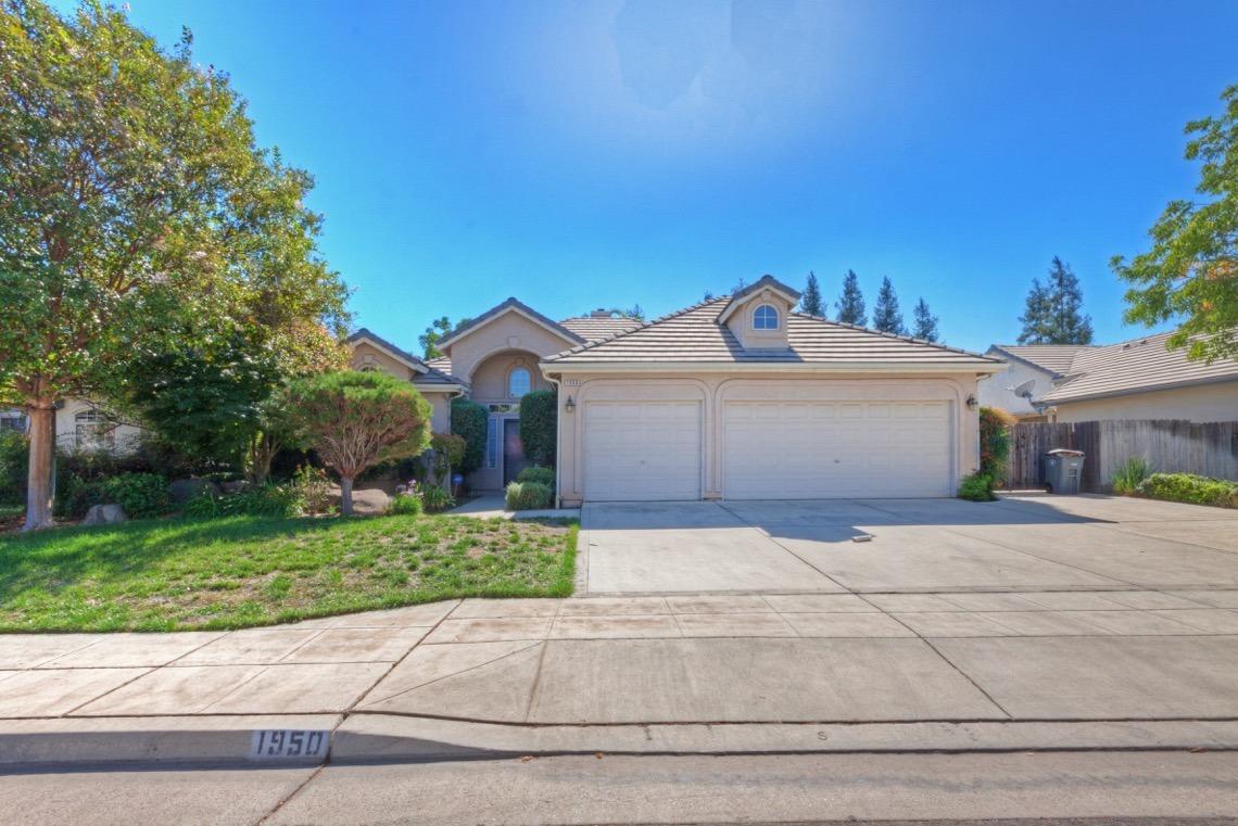 1950 Goshen Ave, Clovis, CA 93611 photo 1