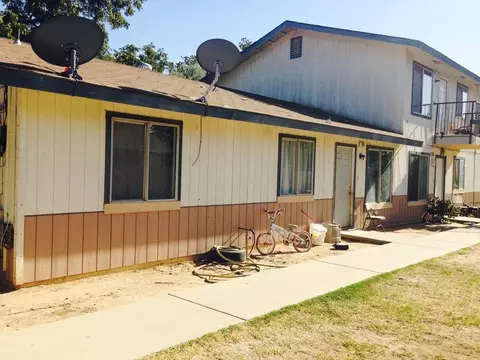 524 Adelaide Ave, Madera, CA 93638 photo 1