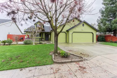 2942 Saginaw Ave, Clovis, CA 93611 photo 1
