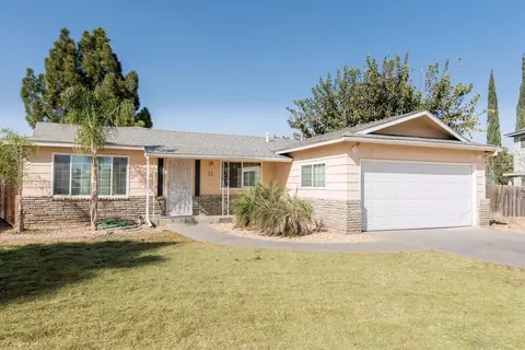 11 Hickory Dr, Lemoore, CA 93245 photo 1