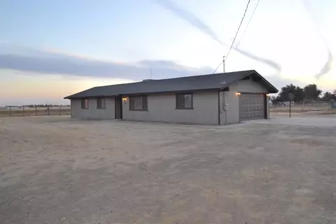 19854 Oakhill Rd, Madera, CA 93638 photo 1