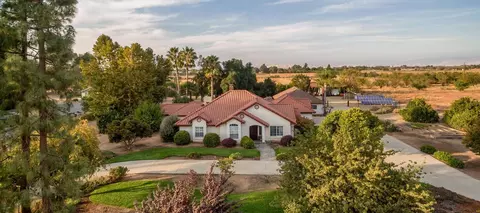 7230 E Pine Ave, Fresno, CA 93737 photo 1