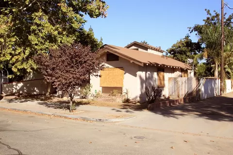 3023 E White Ave, Fresno, CA 93701 photo 1