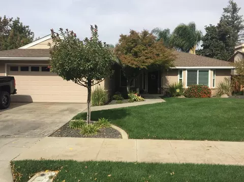 2813 Pinewood Dr, Madera, CA 93637 photo 1