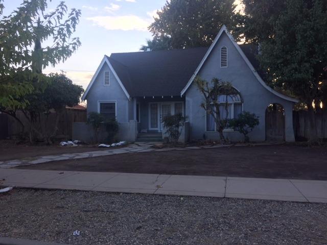 318 N C St, Madera, CA 93638 photo 1