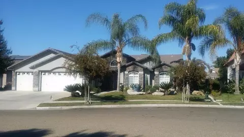 15684 Wooten Ct, Kerman, CA 93630 photo 1
