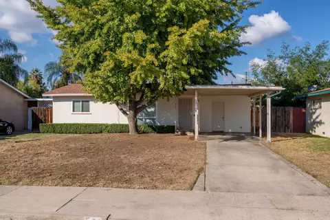 561 E Princeton Ave, Dinuba, CA 93618 photo 1