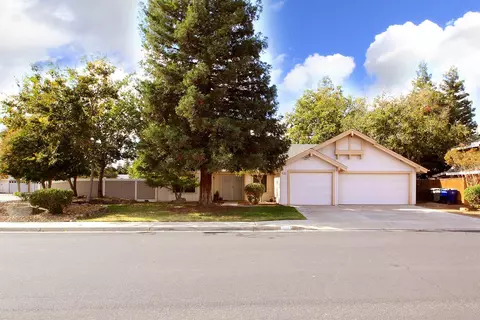 616 N Sylmar Ave, Clovis, CA 93611 photo 1