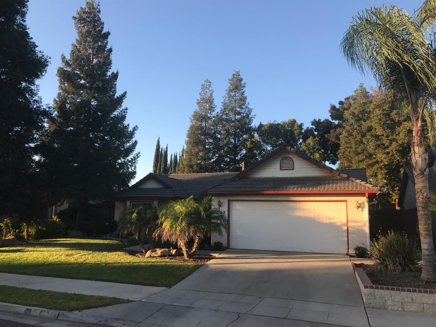1537 University Ave, Madera, CA 93637 photo 1