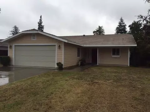 932 Acacia Ave, Clovis, CA 93612 photo 1
