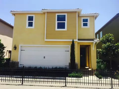 3728 Magnificent Way, Clovis, CA 93619 photo 1