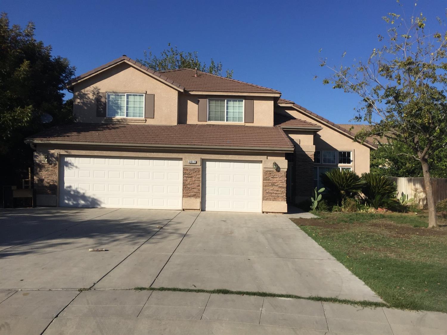2017 Ashcroft, Clovis, CA 93611 photo 1