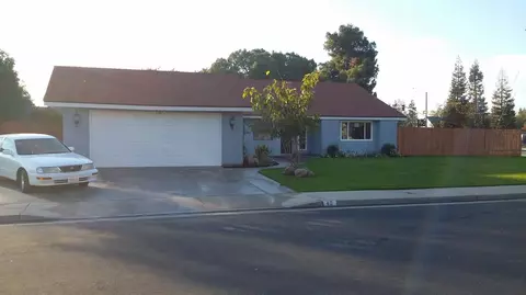 40 Orangewood Ave, Clovis, CA 93612 photo 1