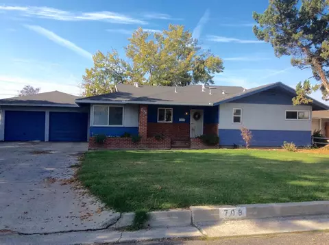 708 Willis Ave, Madera, CA 93637 photo 1