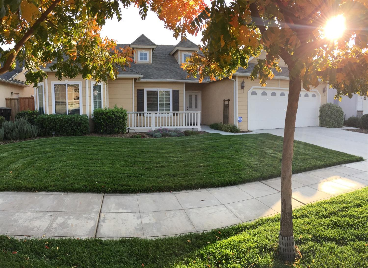 419 E Stanley Ave, Reedley, CA 93654 photo 1