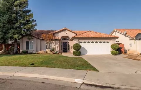 377 Dalton Ave, Sanger, CA 93657 photo 1