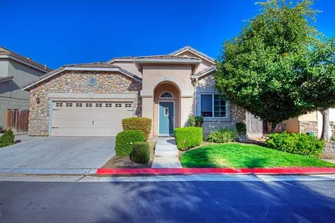 778 Century Ln, Clovis, CA 93612 photo 1