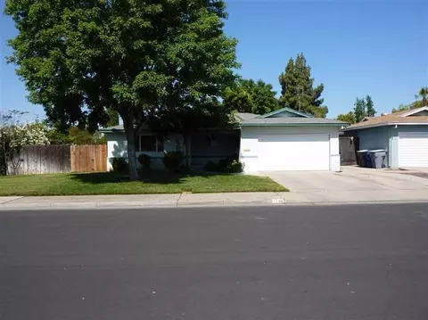2740 Fine Ave, Clovis, CA 93612 photo 1