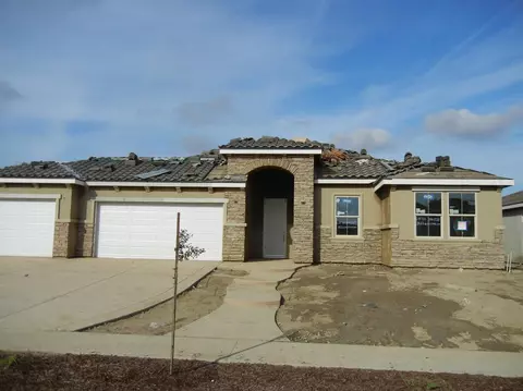 15668 W El Mar, Kerman, CA 93630 photo 1