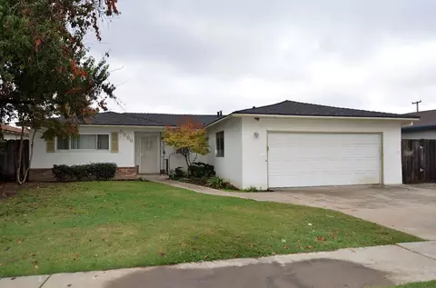 3886 E Donner Ave, Fresno, CA 93726 photo 1