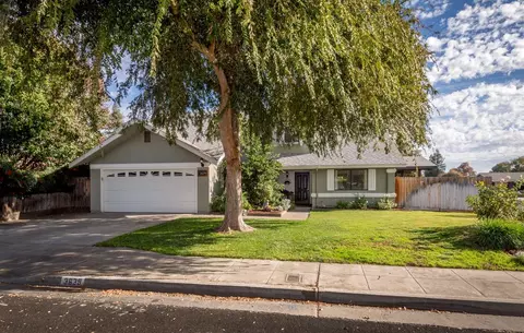 3639 Argyle Ave, Clovis, CA 93612 photo 1