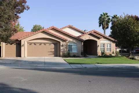 903 Trabon Way, Madera, CA 93637 photo 1