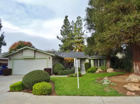1155 Burlingame Ave, Clovis, CA 93612 photo 1