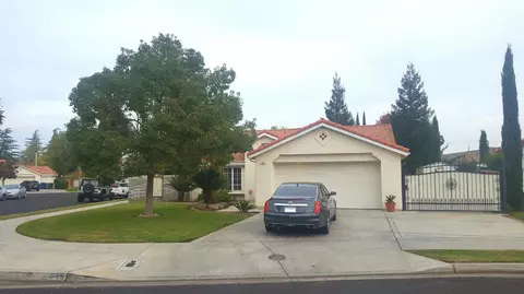 645 Petite Ave, Madera, CA 93637 photo 1