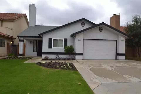 1695 Eclipse Ave, Fresno, CA 93720 photo 1