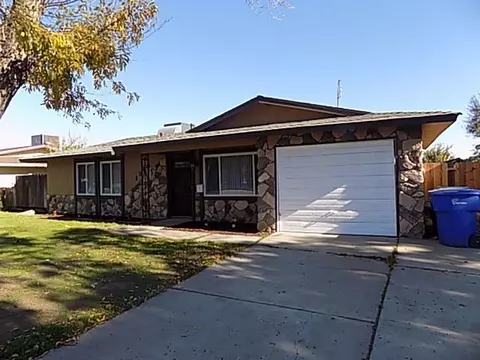 1365 Cardella St, Firebaugh, CA 93622 photo 1