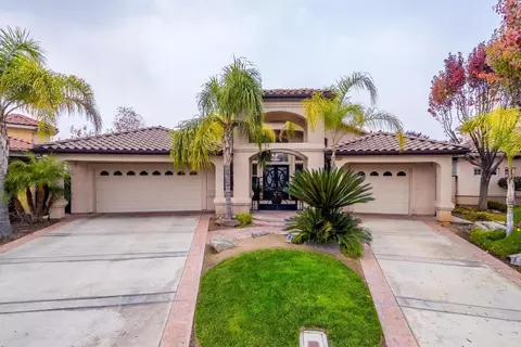 4559 N Outlook Ct, Clovis, CA 93619 photo 1