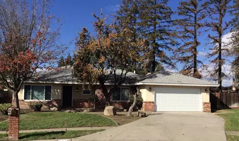 1417 Central Ct, Madera, CA 93637 photo 1