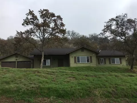 40582 Iris Rd, Squaw Valley, CA 93675 photo 1
