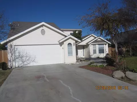 15894 W Orchard Way, Kerman, CA 93630 photo 1