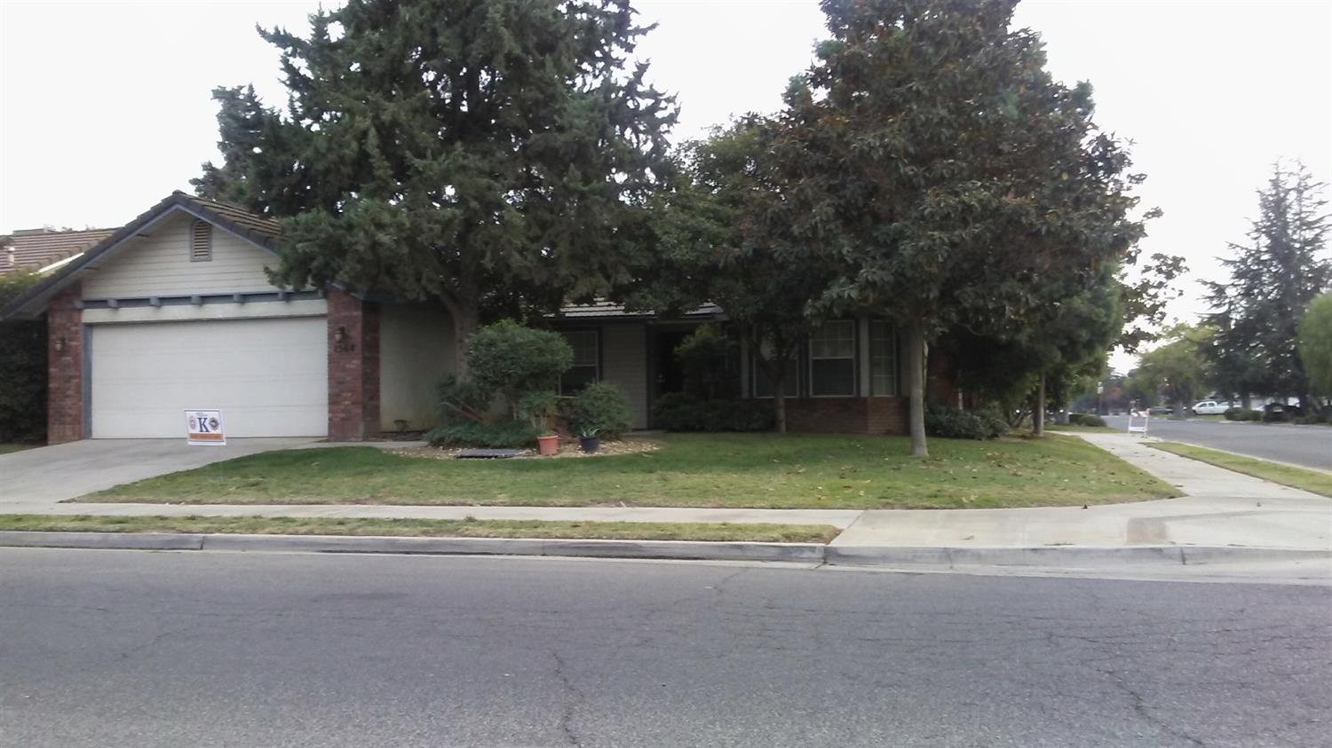 1564 University Ave, Madera, CA 93637 photo 1