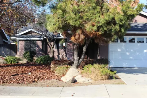 1563 Buckingham Ave, Clovis, CA 93611 photo 1