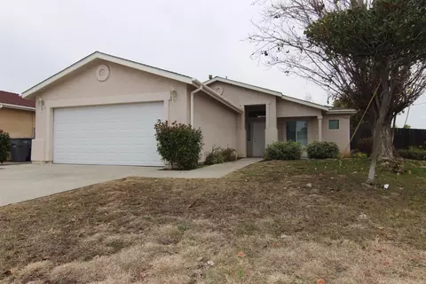 2024 Coventry Ave, Clovis, CA 93611 photo 1