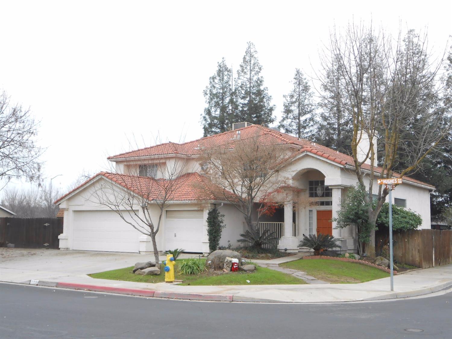 708 N Hughes Ave, Clovis, CA 93611 photo 1