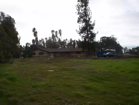 8875 E Nees Ave, Clovis, CA 93619 photo 1