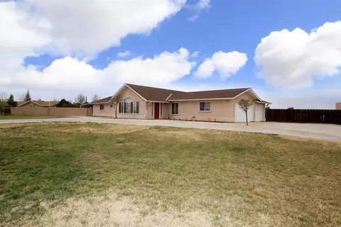 16564 Paula Rd, Madera, CA 93636 photo 1