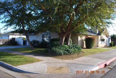 3708 E Ashcroft Ave, Fresno, CA 93726 photo 1