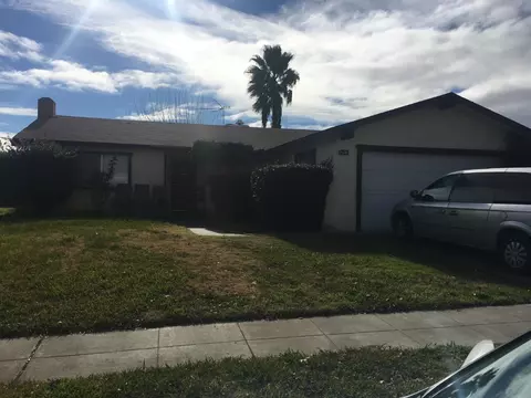 720 James Way, Madera, CA 93638 photo 1