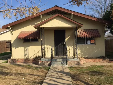 721 S D St, Madera, CA 93638 photo 1