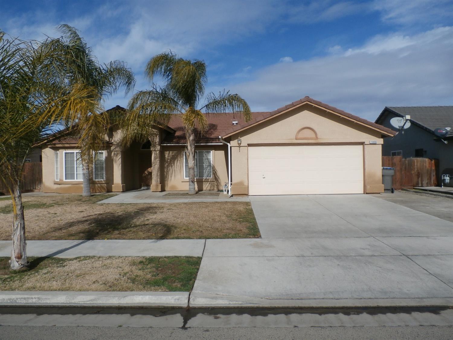 15906 W Sunset Ave, Kerman, CA 93630 photo 1