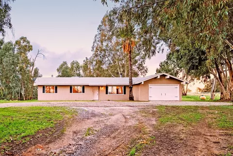 17324 Bonita Rd, Madera, CA 93636 photo 1