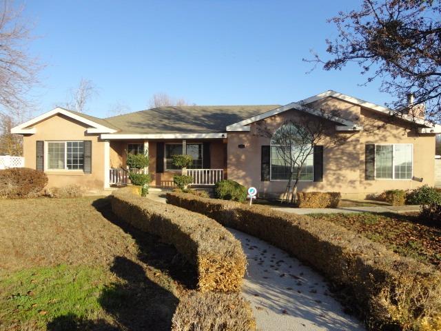 610 S Lassen Ave, Kerman, CA 93630 photo 1